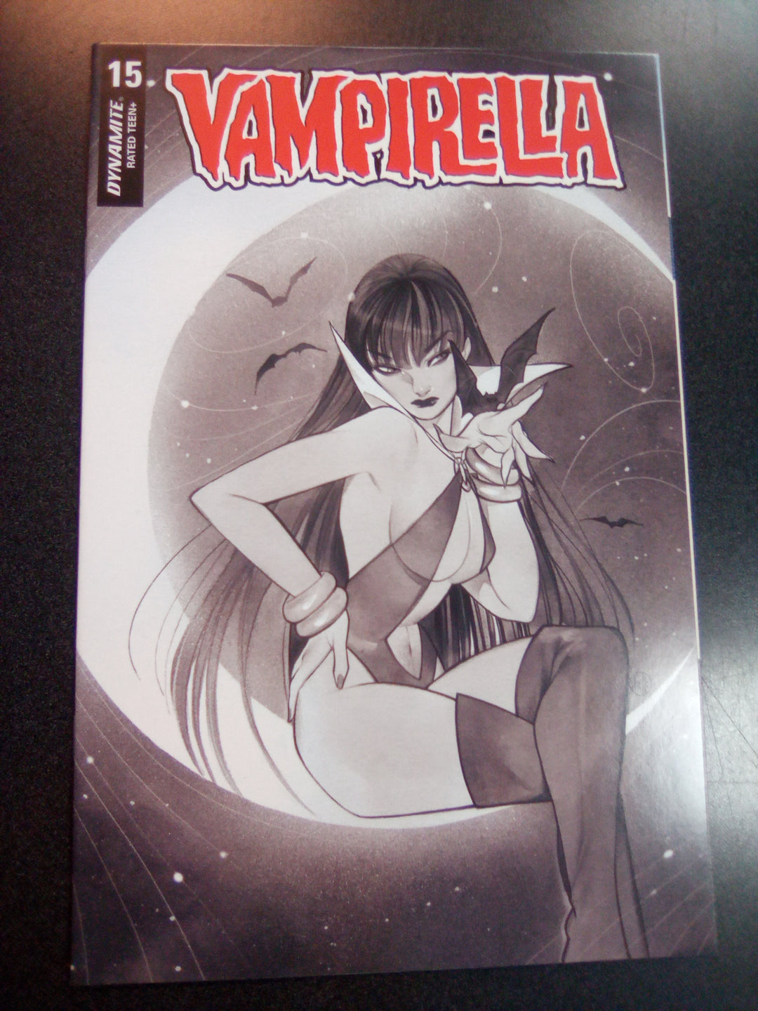 Vampirella #15 1:40 Peach Momoko Variant