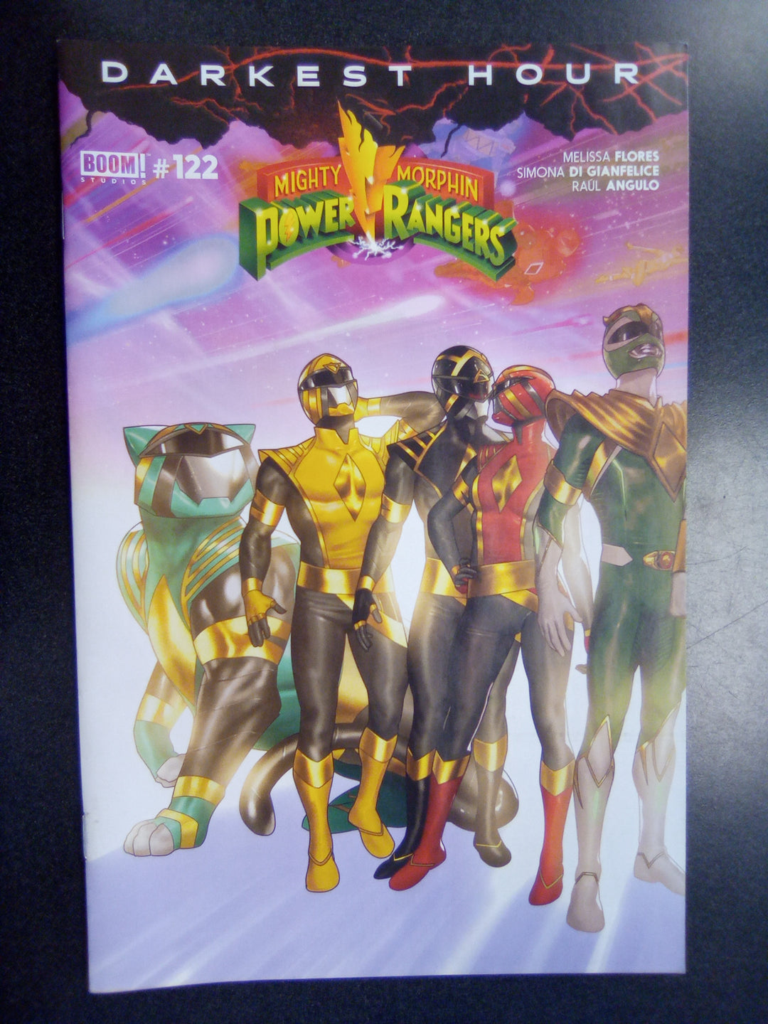Mighty Morphin Power Rangers #122 Cover A Connecting Variant