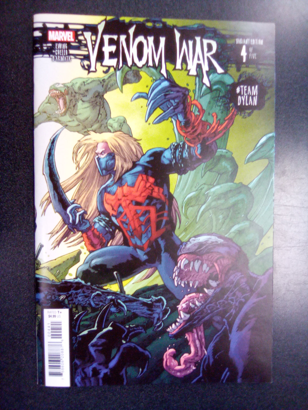 Venom War #4 (Of 5) Andrei Bressan Team Dylan Variant