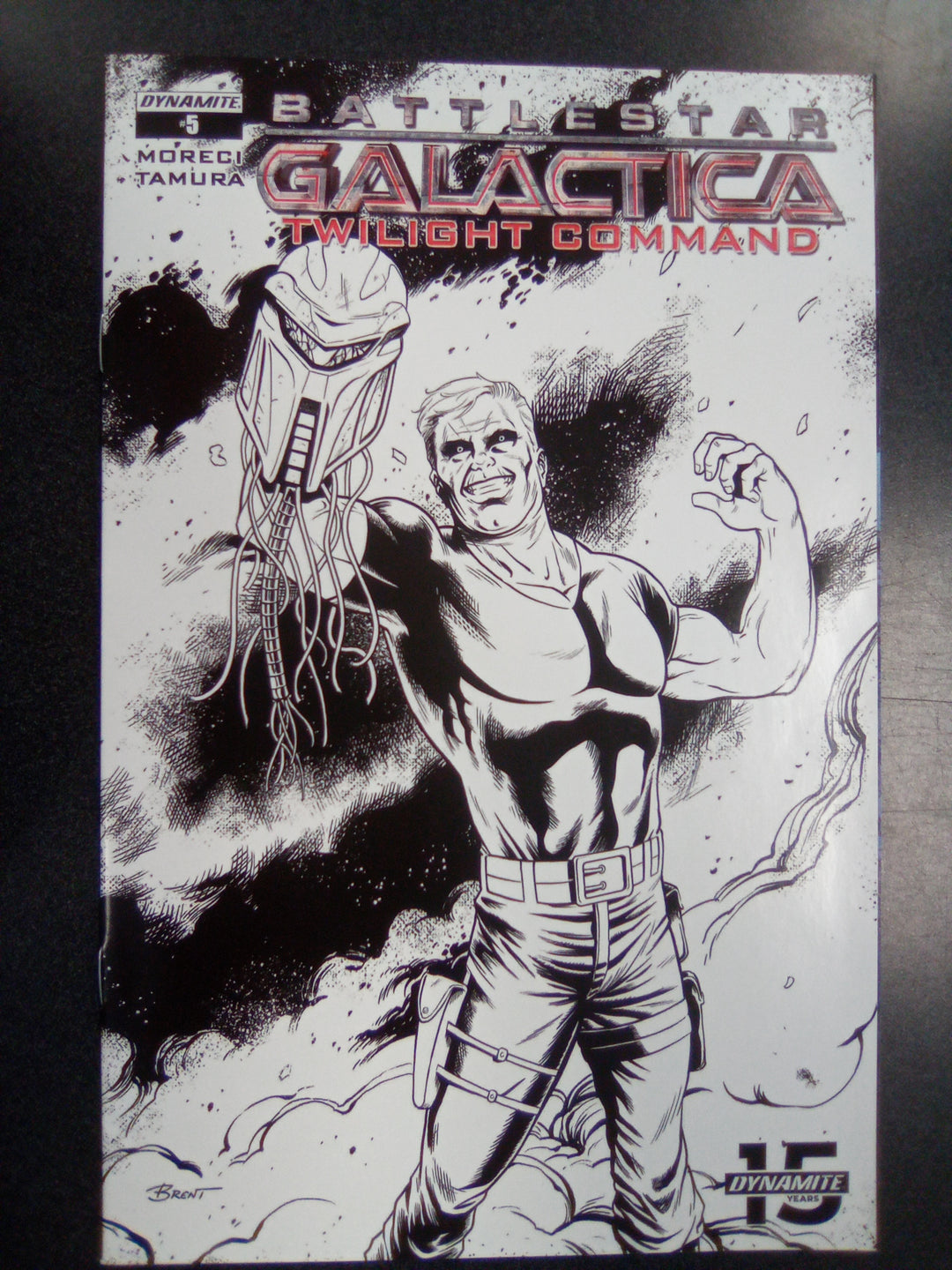 Battlestar Galactica Twilight Command #5 (2019) 1:10 Brent Schoonover B&W Variant