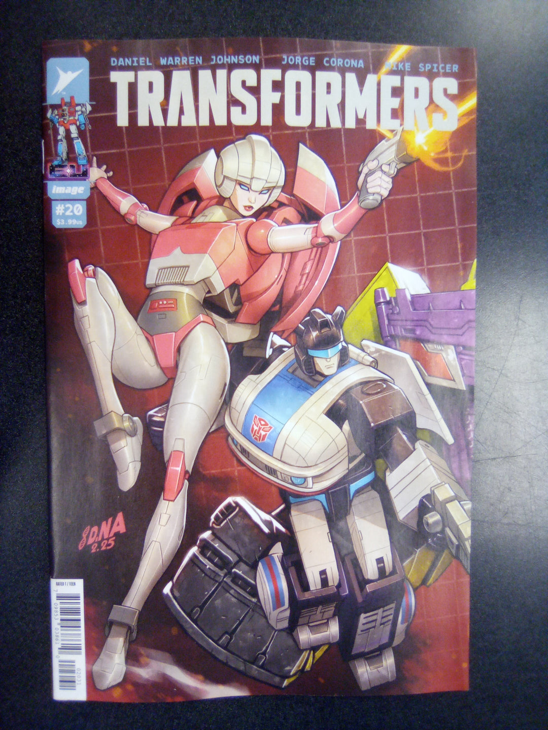 Transformers #20 Cover C 1 in 10 David Nakayama Connecting Variant