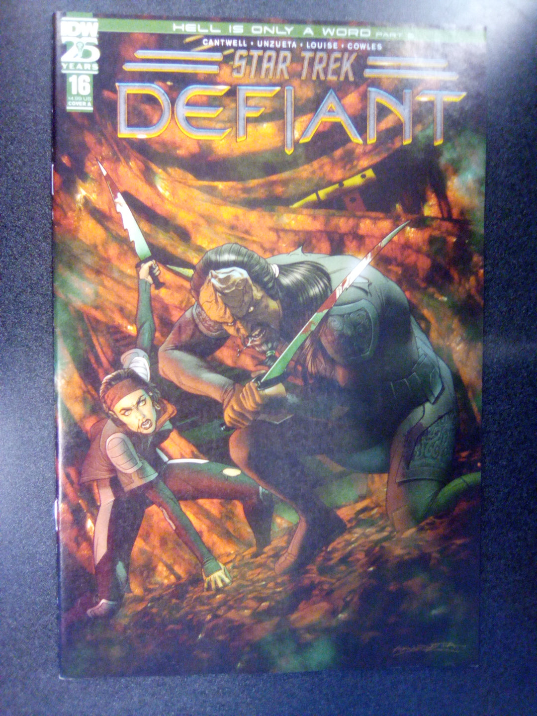 Star Trek: Defiant #16 Cover A (Unzueta)