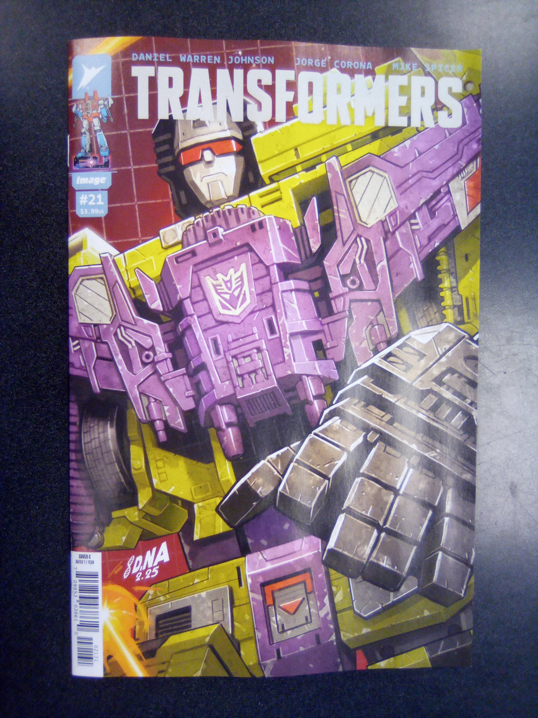 Transformers #21 Cover C 1 in 10 David Nakayama Variant
