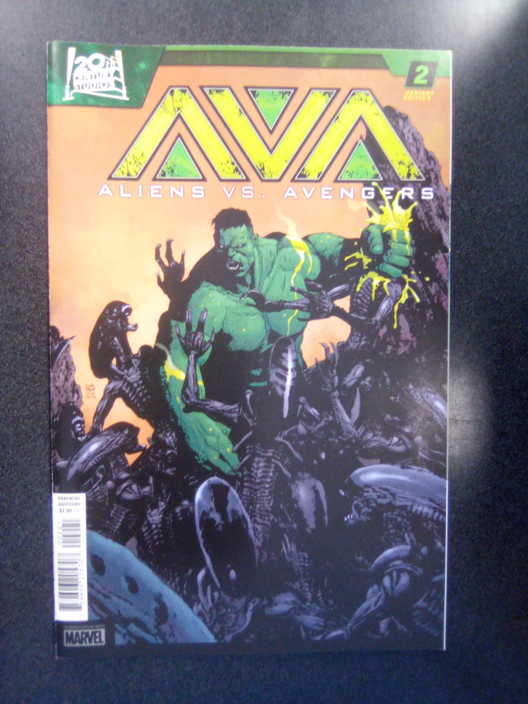 Aliens Vs Avengers #2 Sorrentino Variant