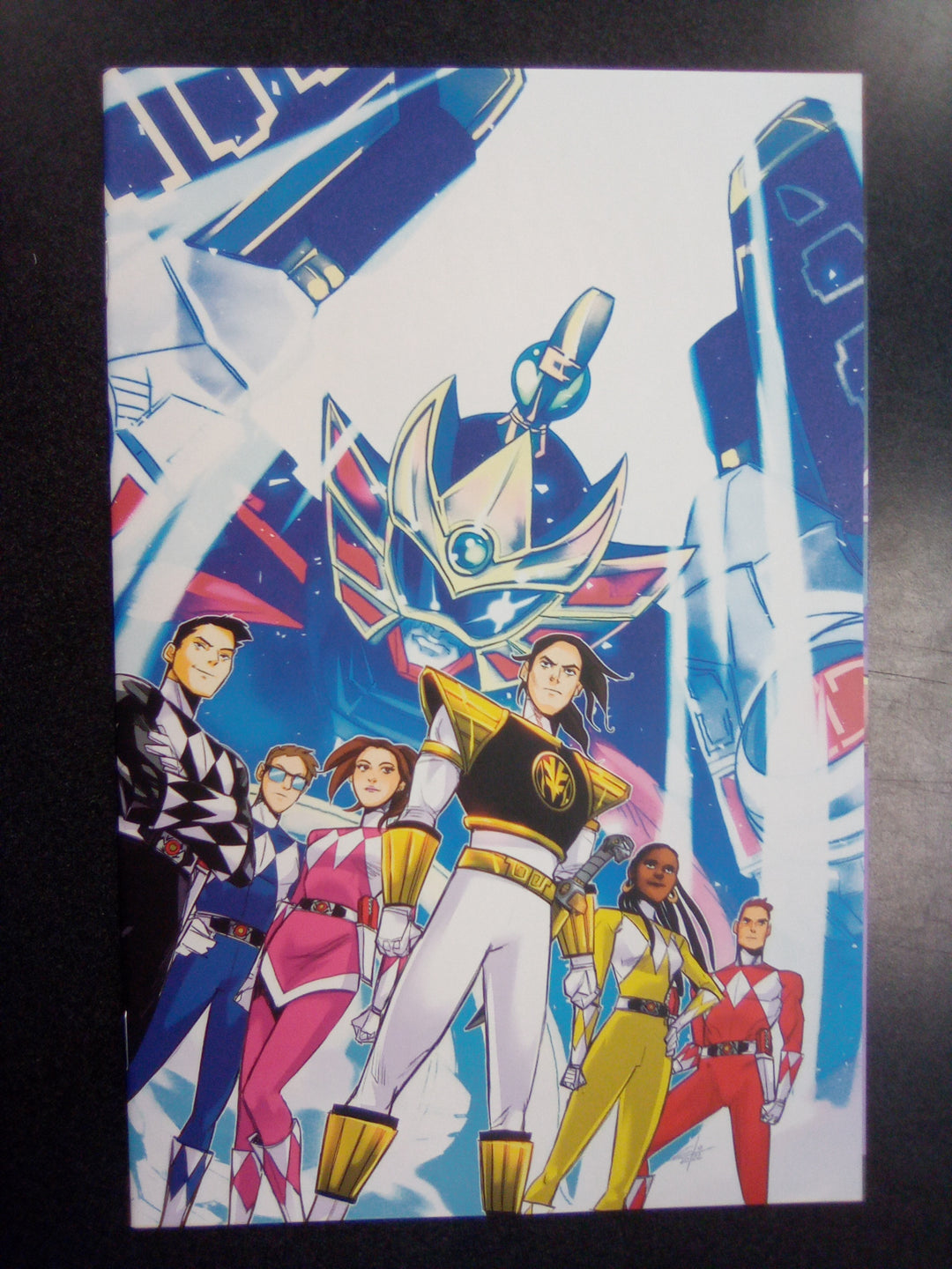 Mighty Morphin #22 (2022) 1:15 Eleonora Carlini Variant