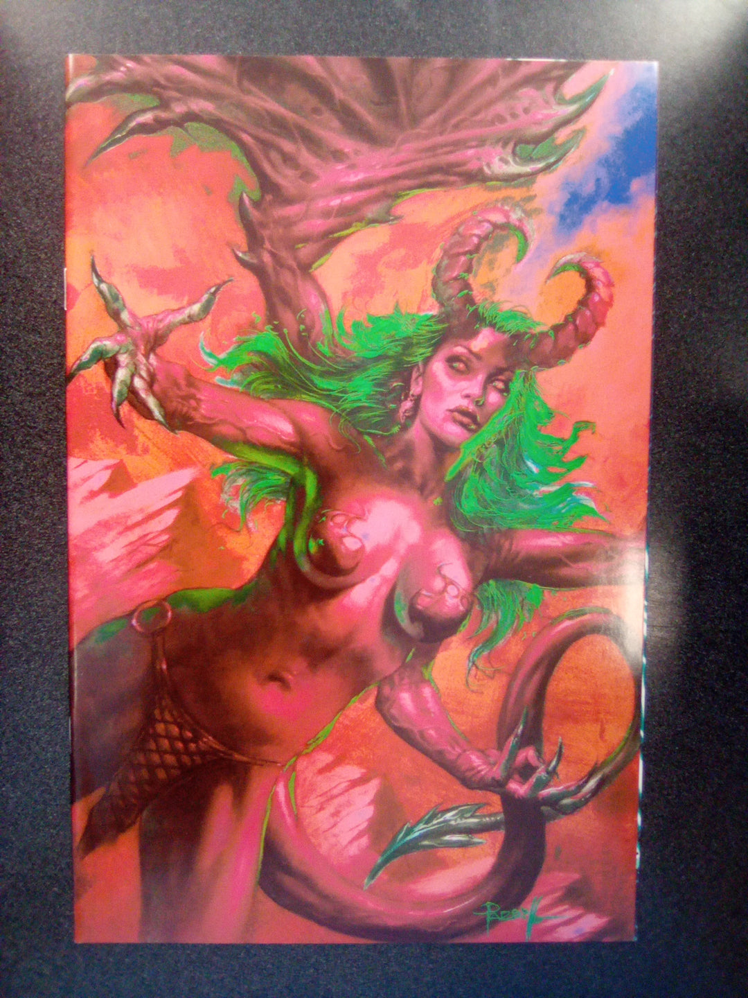 Hell Sonja #2 (2022) 1:21 Lucio Parrillo Ultraviolet Virgin Variant