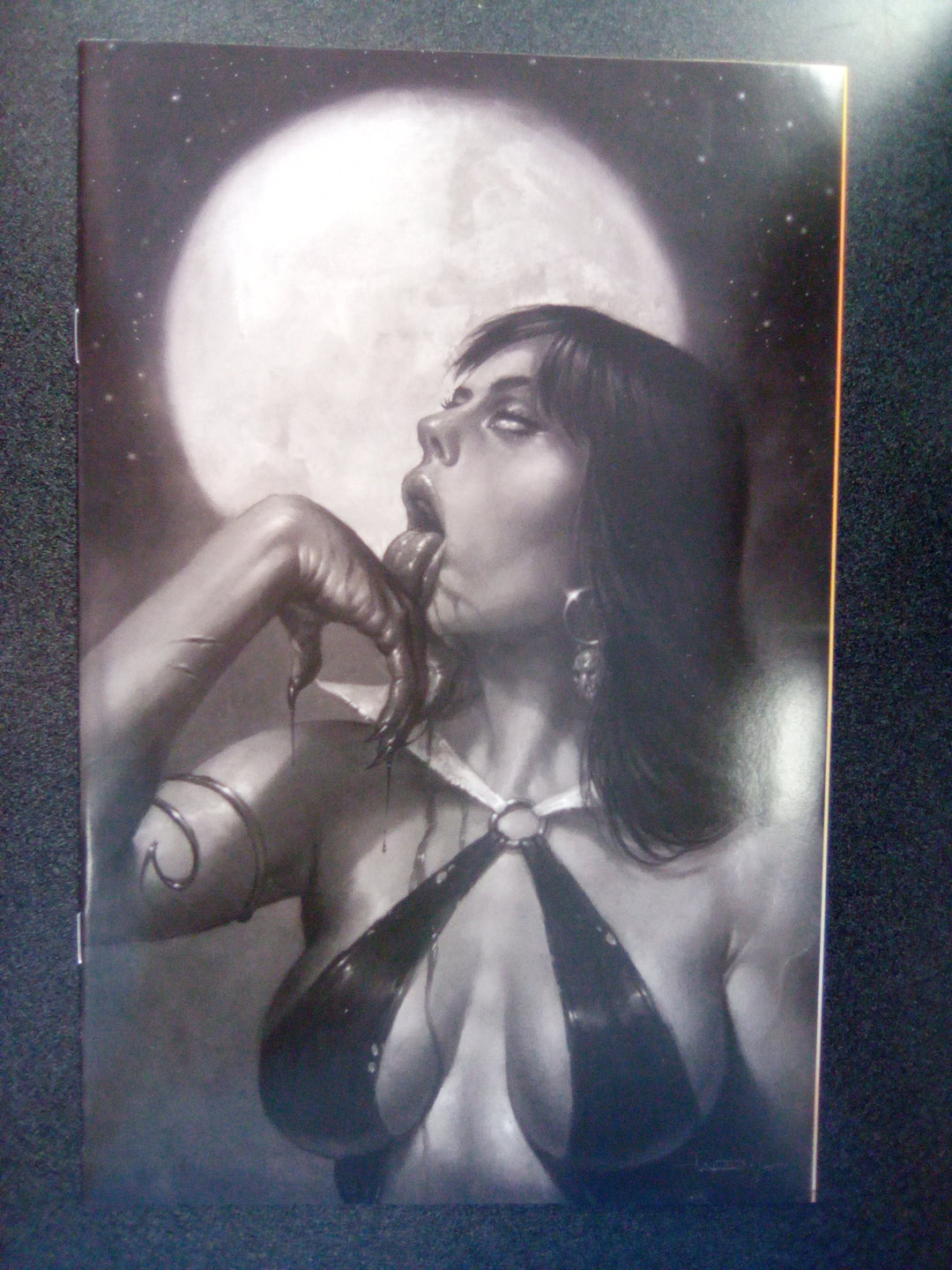 Vampirella #21 (2021) 1:50 Parrillo B&W Virgin Variant