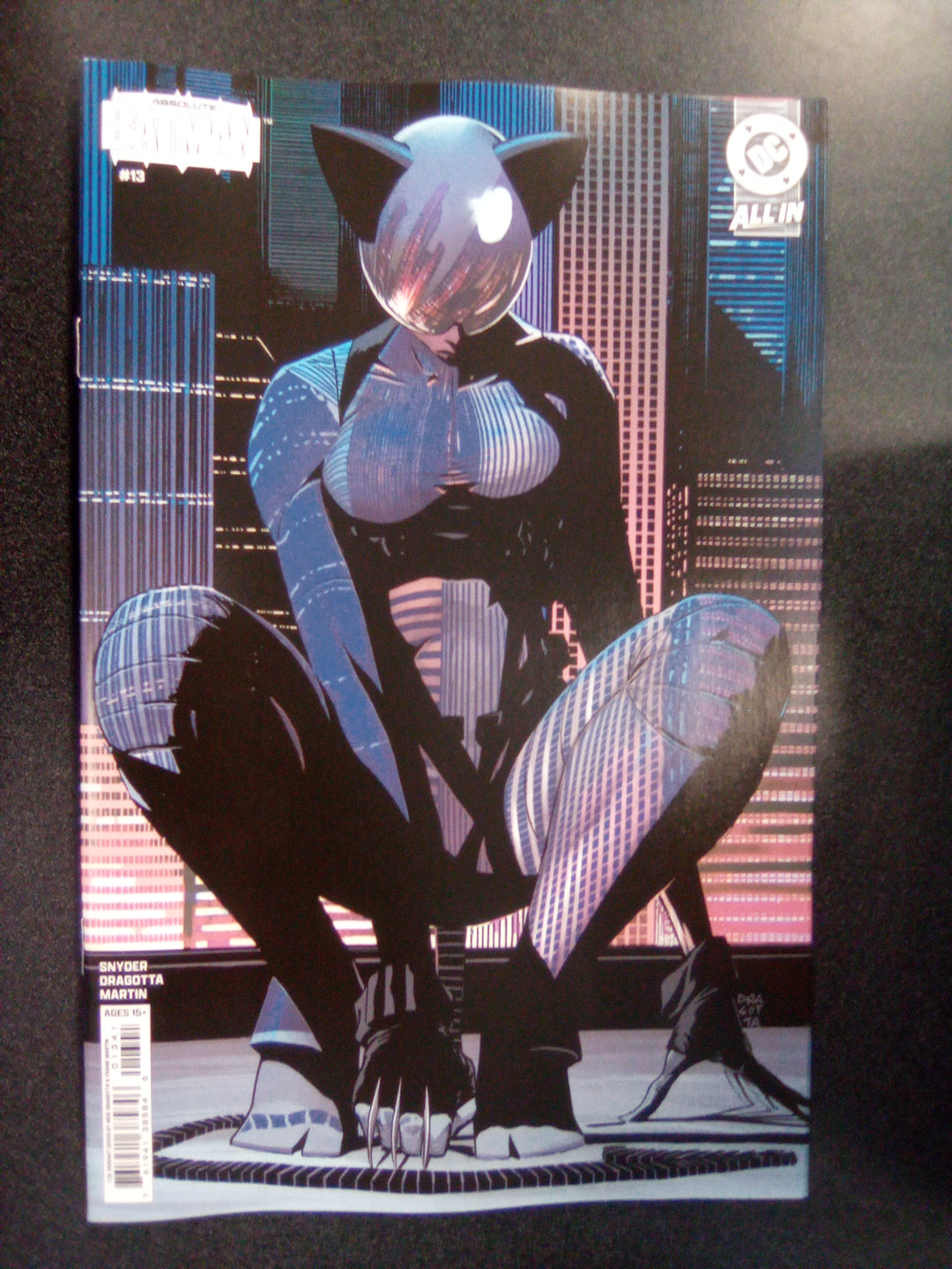 Absolute Batman #13 Cover H 1:25 Nick Dragotta Stealth Mode Variant