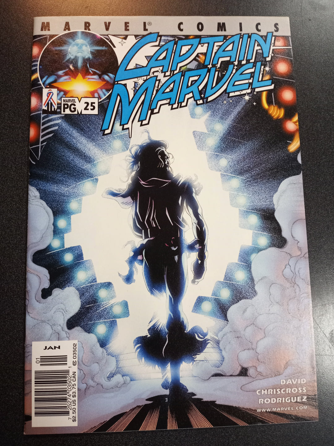 Captain Marvel Vol. 3 #25 NM