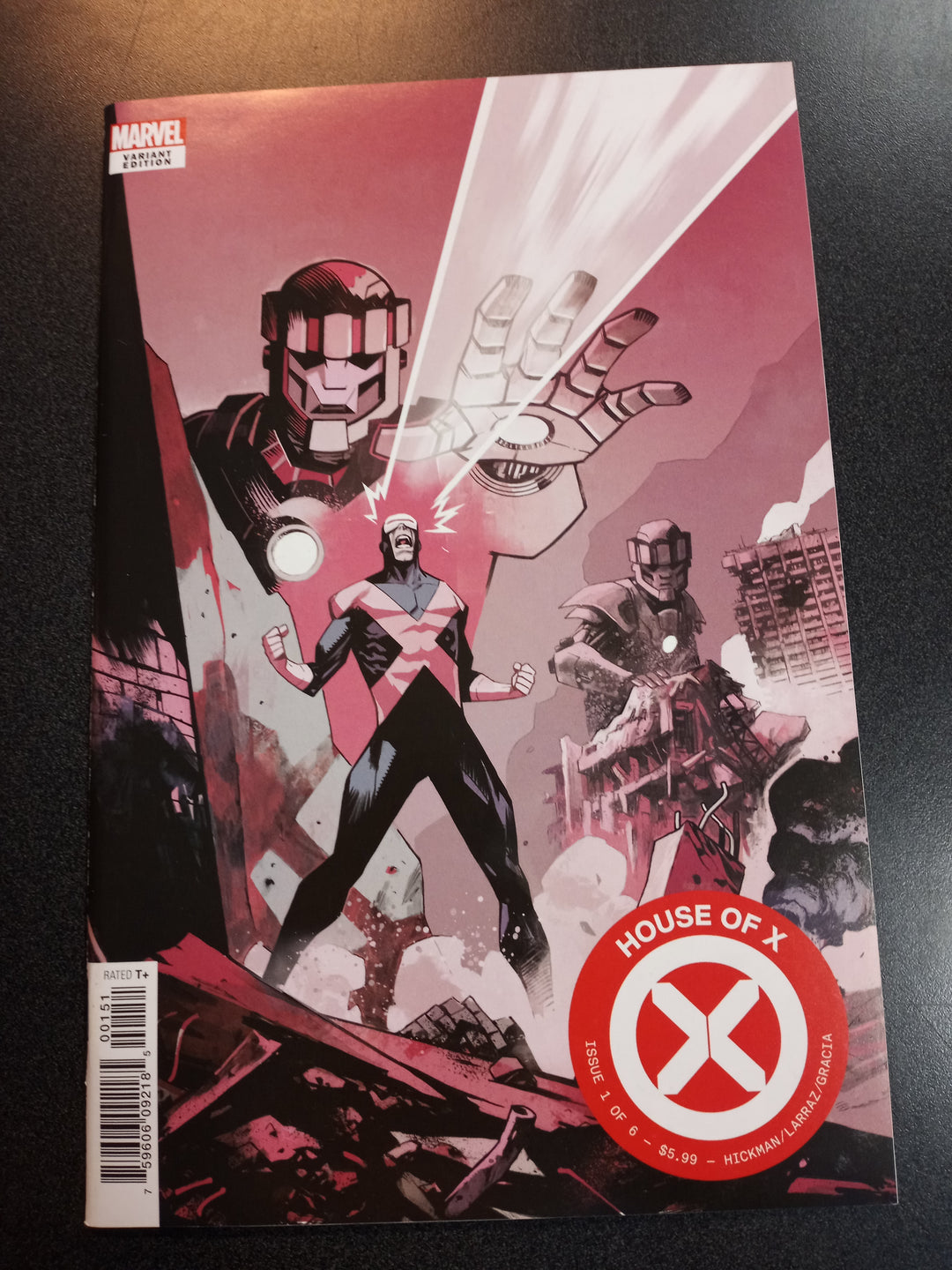 House Of X #1 1:10 Huddleston Variant