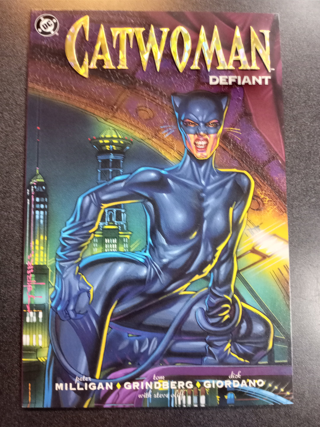 Catwoman Defiant VF/NM Original Graphic Novel