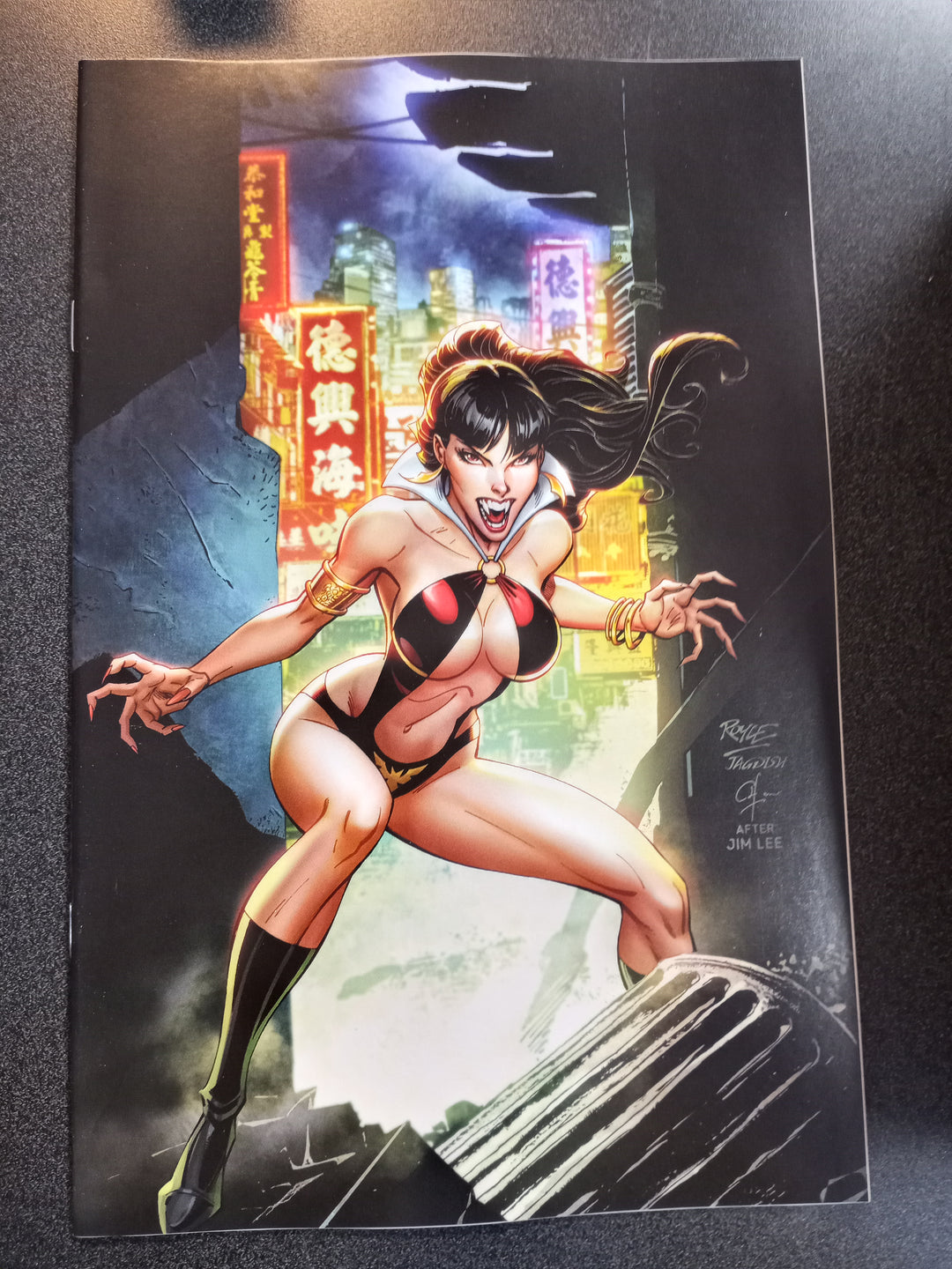 Vampirella Strikes #1 1:11 Cover V Lee Homage Virgin Variant