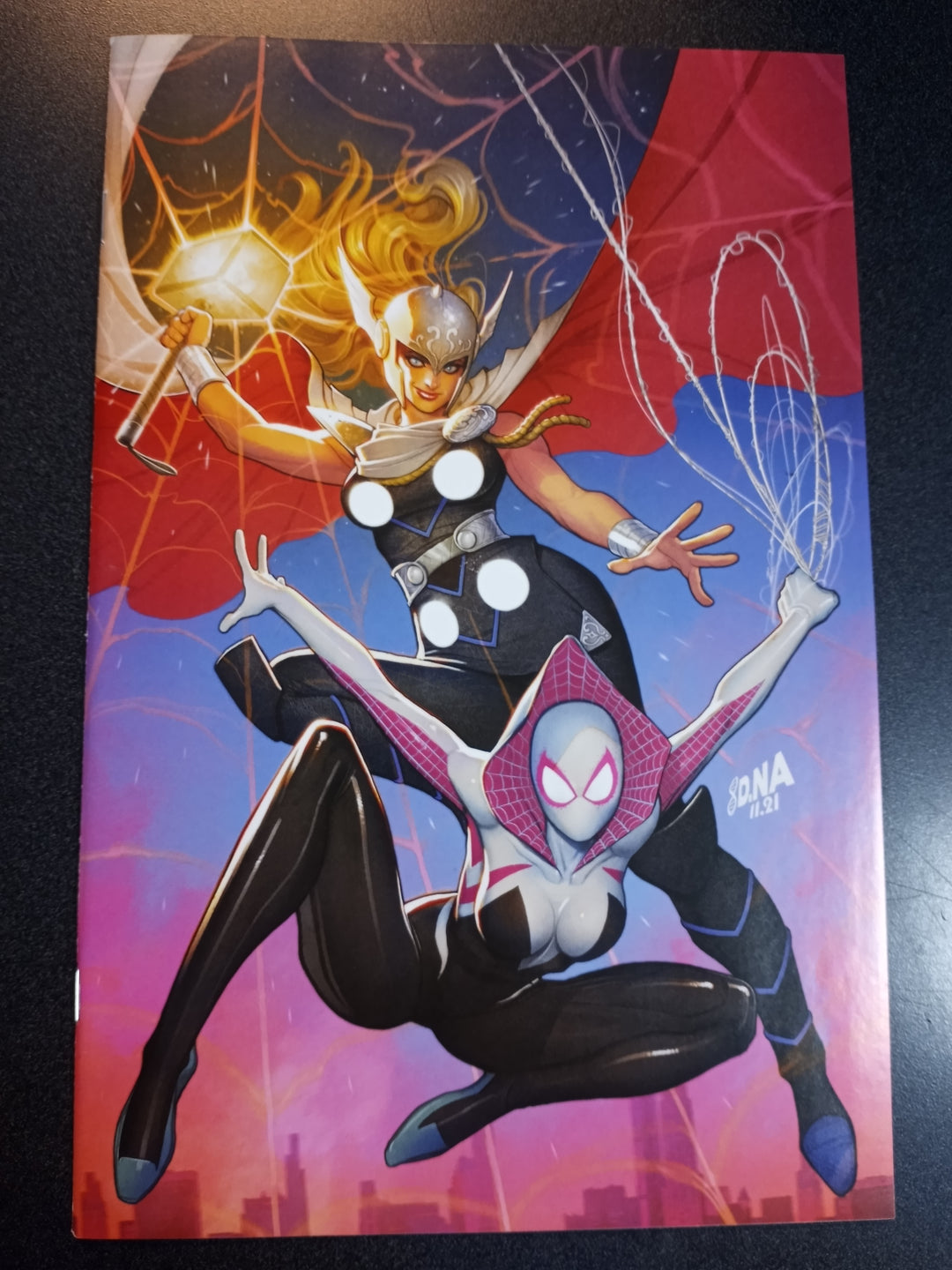 Gwen-Verse #2 David Nakayama Virgin Variant