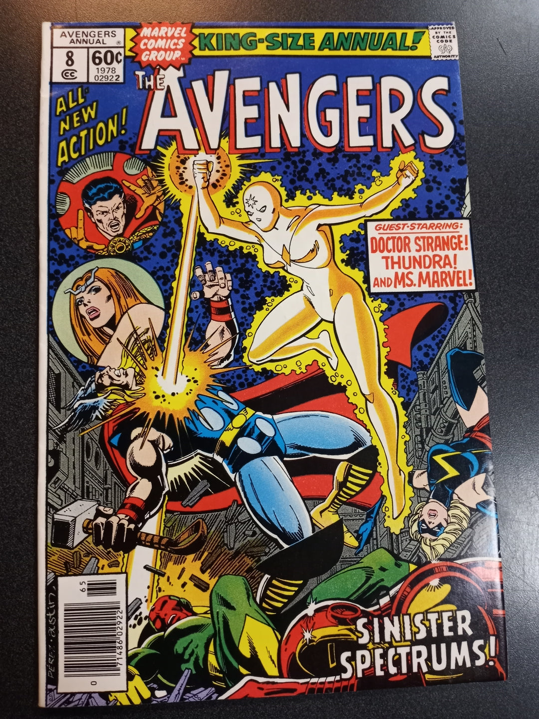 Avengers Annual #8 NM-