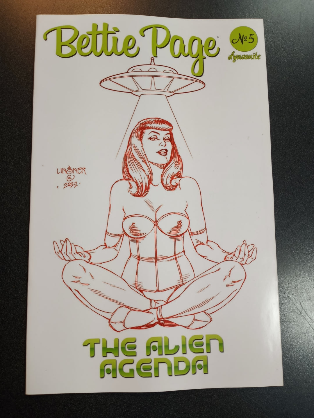Bettie Page Alien Agenda #5 Cover R 11 Copy Foc Variant Edition Linsner C