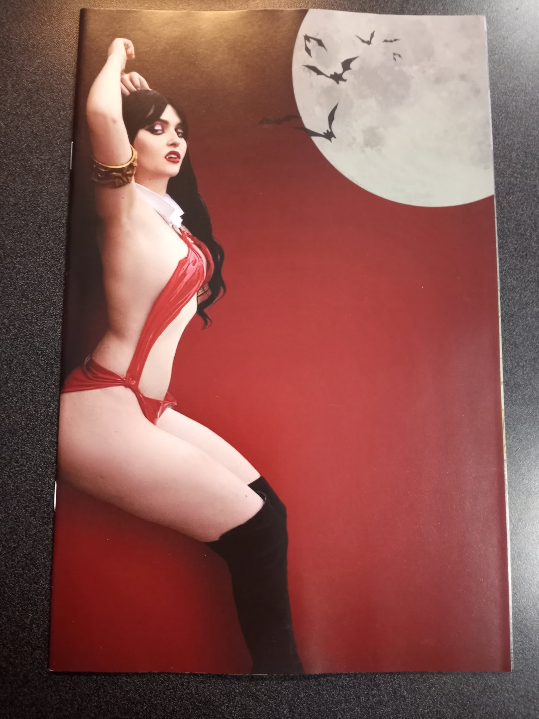 Vampirella Mindwarp #1 (Of 5) Cover I 25 Copy Variant Edition Cosplay Vir