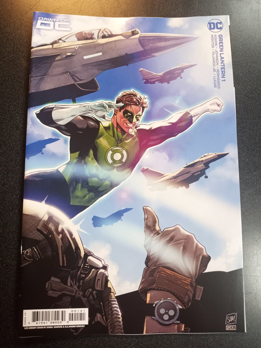 Green Lantern #1 Cover E 1 in 25 Daniel Sampere Card Stock Variant