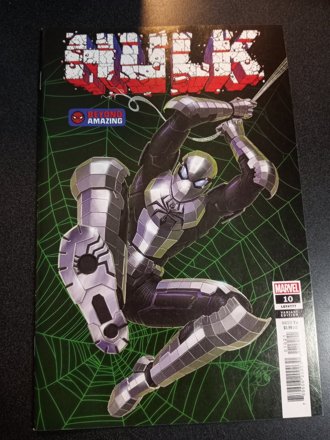 Hulk #10 Su Beyond Amazing Spider-Man Variant