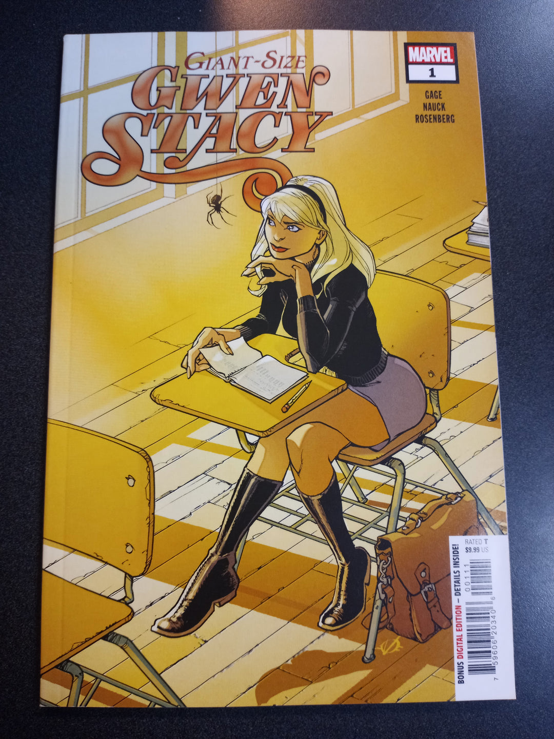 Giant-Size Gwen Stacy #1