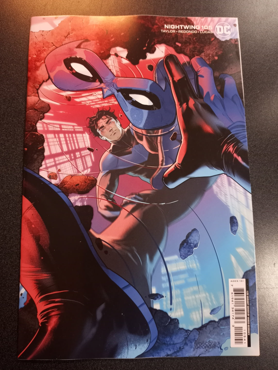 Nightwing #105 Cover E 1 in 25 Vasco Georgiev Card Stock Variant