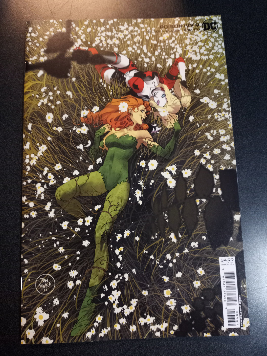 Poison Ivy #9 Cover D Dan Mora Card Stock Variant