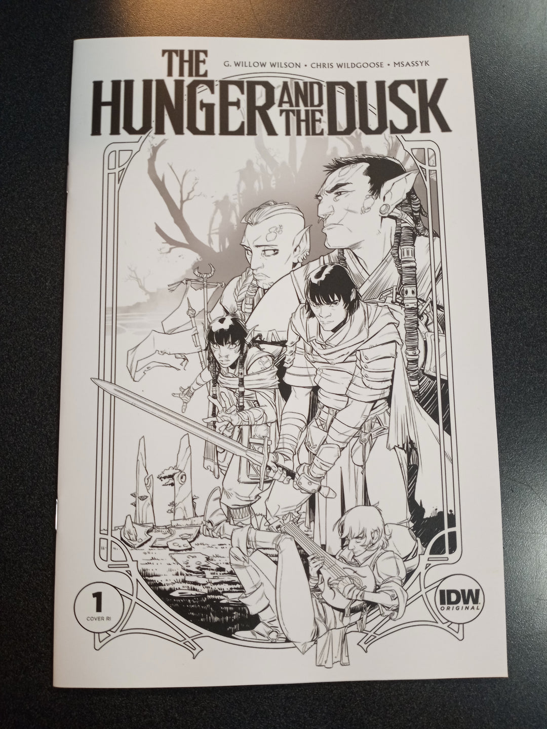 The Hunger And The Dusk #1 Variant Ri (50) (Wildgoose Black & White)