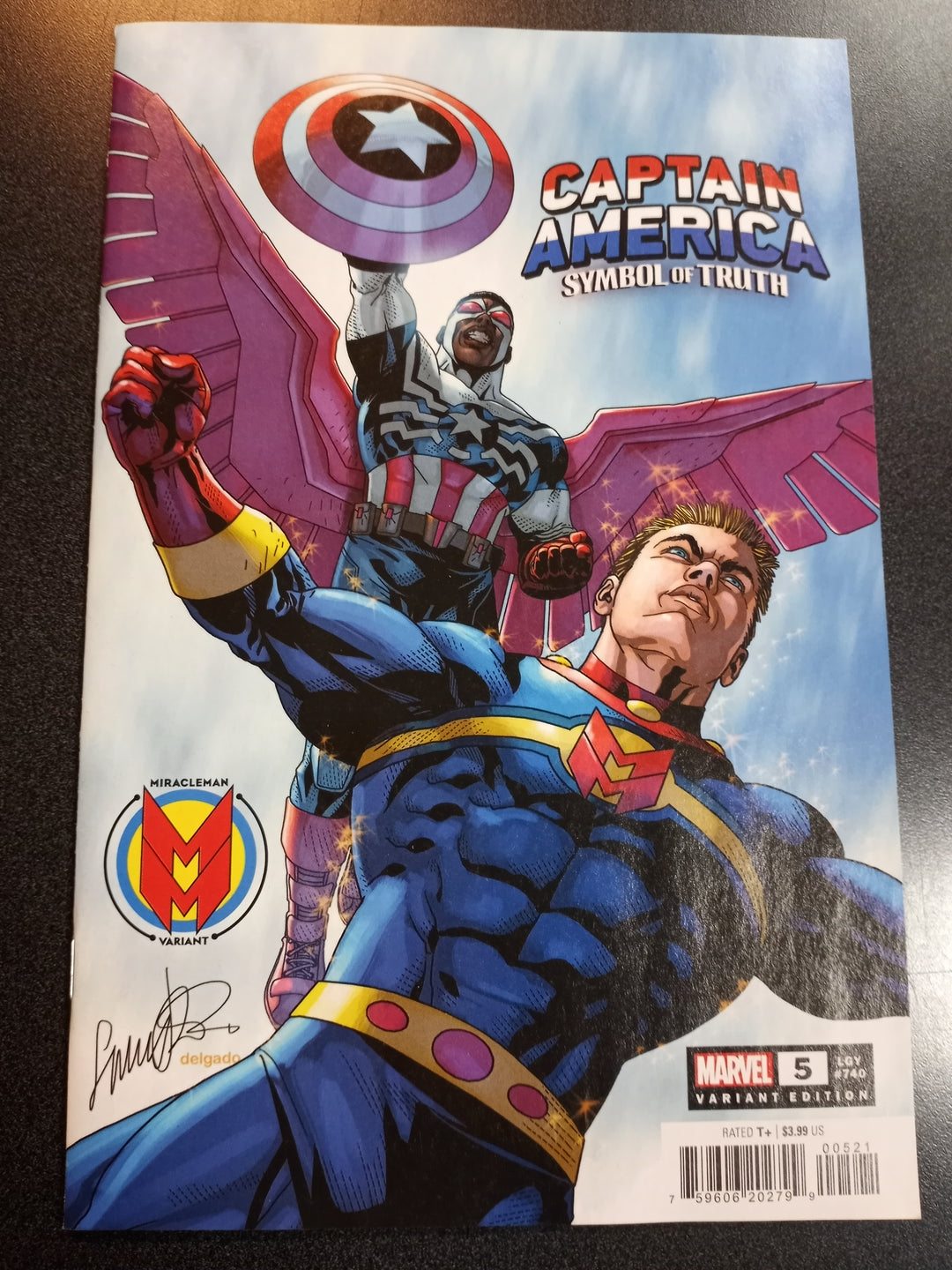 Captain America Symbol Of Truth #5 Larroca Miracleman Variant