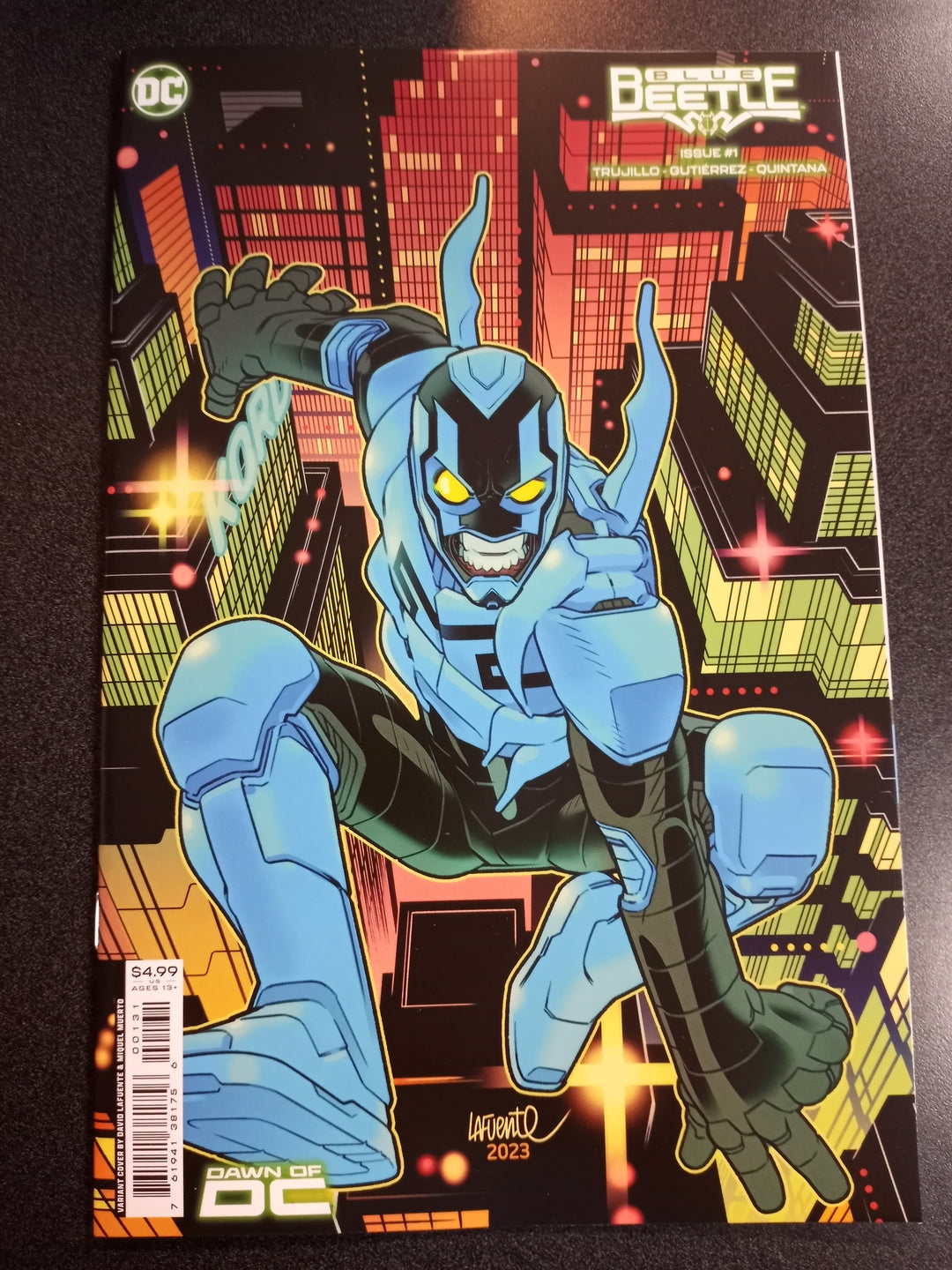 Blue Beetle #1 Cover B David Lafuente Card Stock Variant