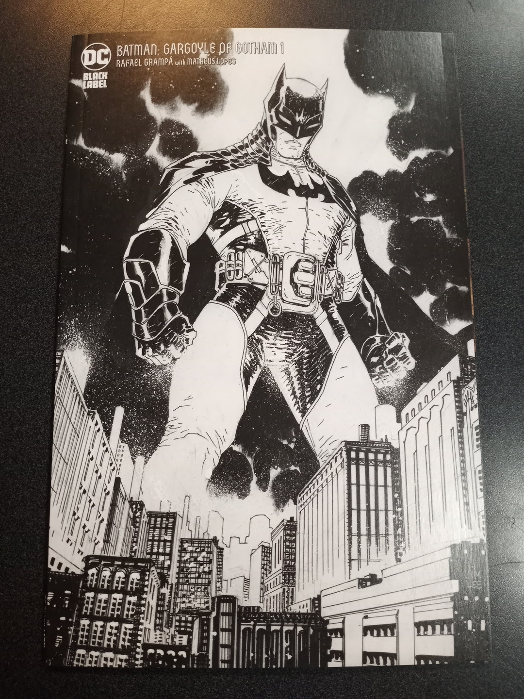 Batman Gargoyle Of Gotham #1 (Of 4) Cover E 1 in 25 Jim Lee Black & White Variant (Mature)