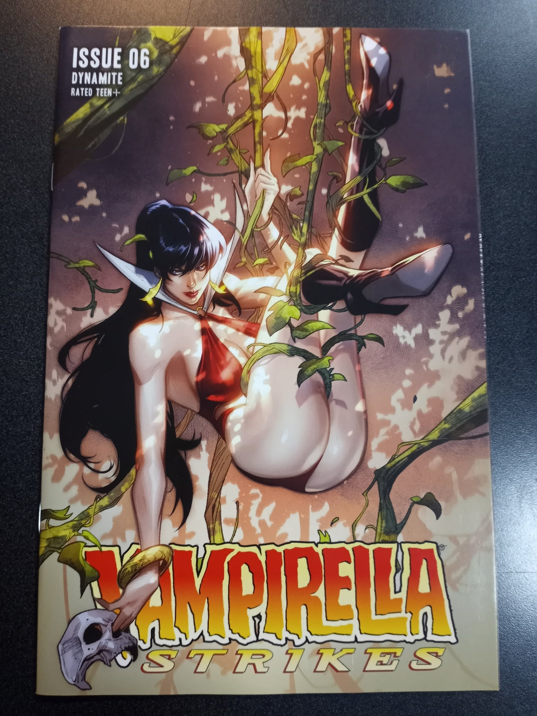 Vampirella Strikes #6 Cover B Segovia