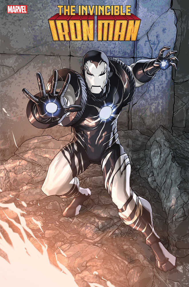 Invincible Iron Man #18 Pete Woods Black Costume Variant [Fhx]