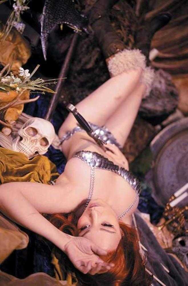 Sonja Reborn #1 Cover M 1:10 Cosplay Full Art Variant
