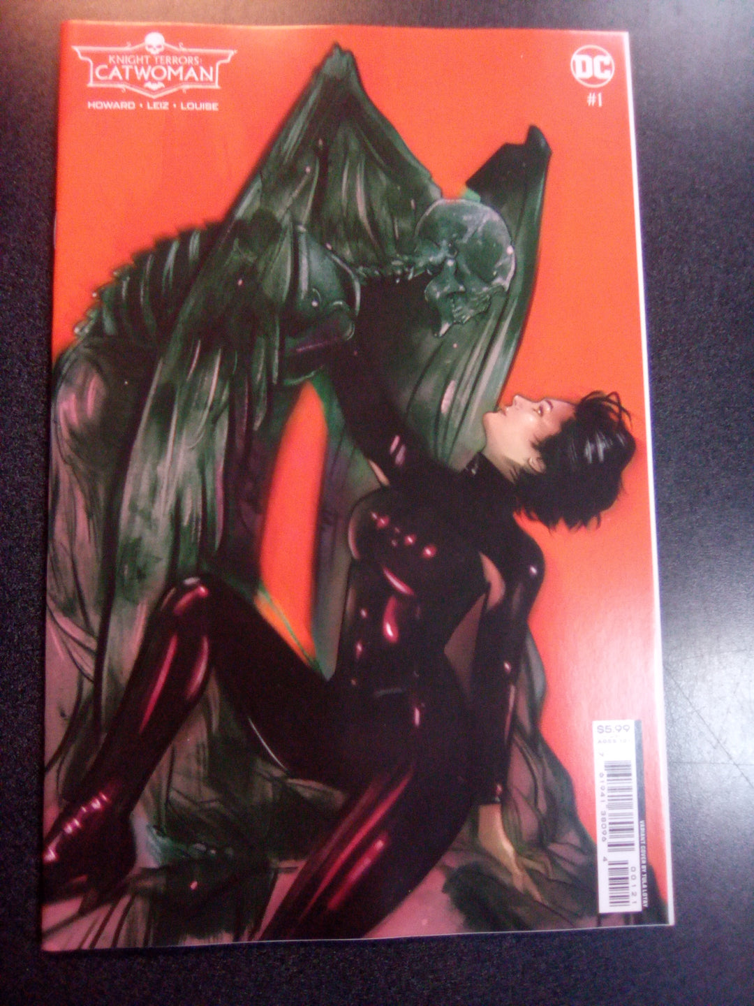 Knight Terrors Catwoman #1 (Of 2) Cover B Tula Lotay Card Stock Variant