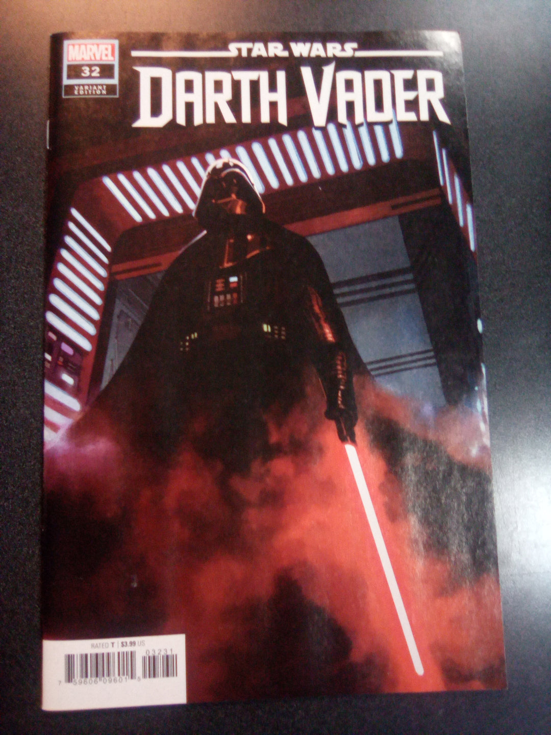 Star Wars Darth Vader #32 Larraz Variant