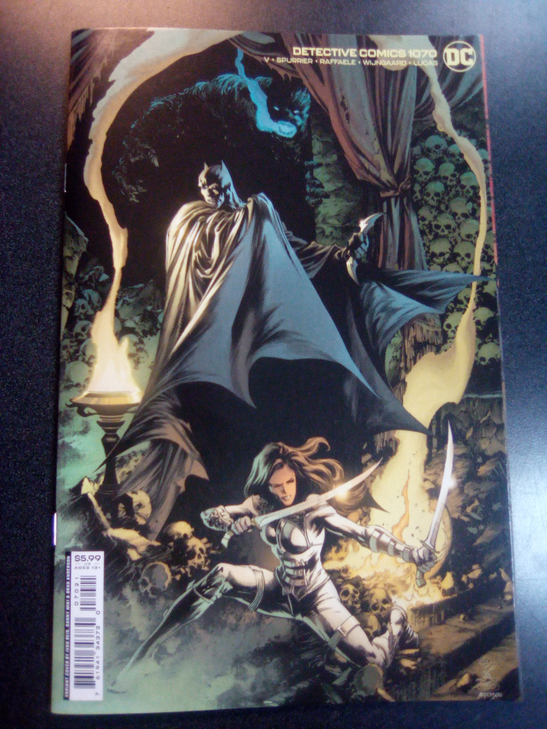 Detective Comics #1070 Cover B Ivan Reis Card Stock Variant