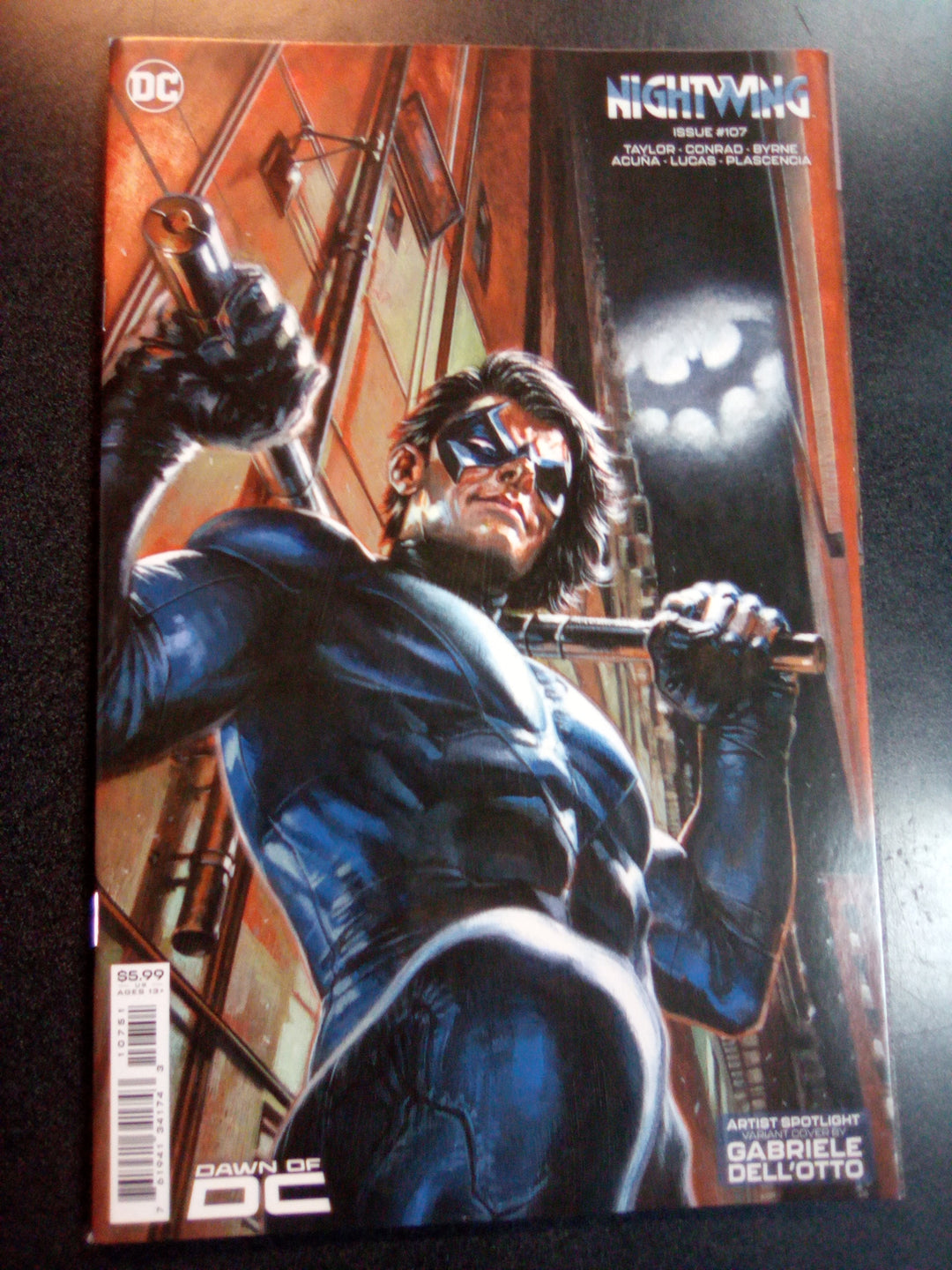 Nightwing #107 Cover D Gabriele Dell Otto Artist Spotlight Card Stock Variant