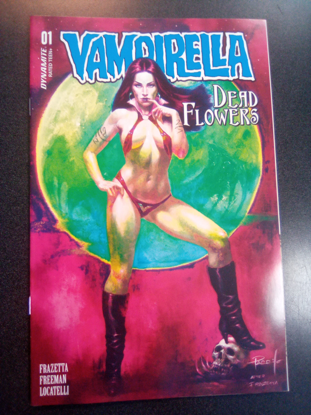 Vampirella Dead Flowers #1 (Of 4) Cover T Foc Parrillo Ultravi