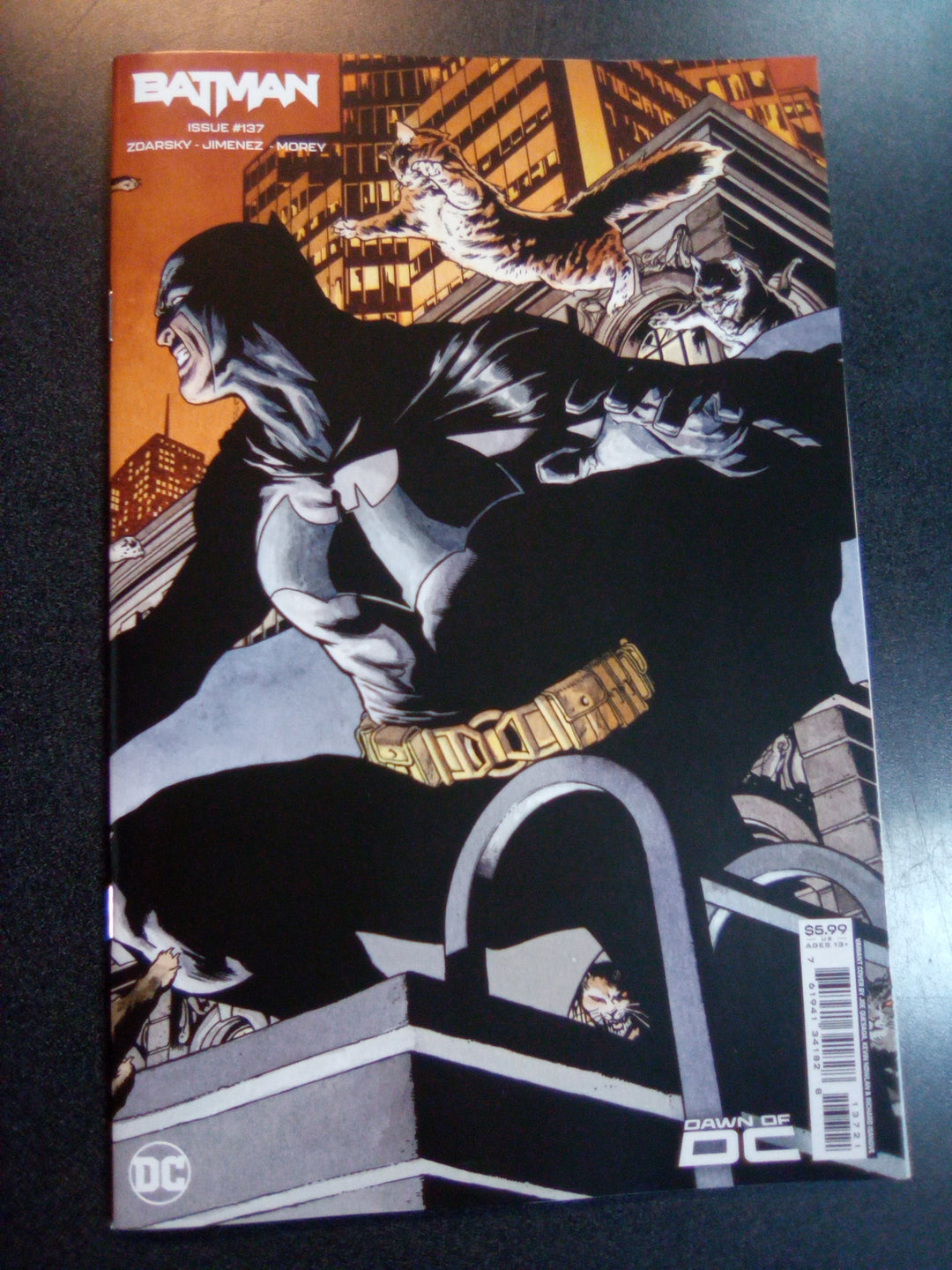 Batman #137 Cover B Joe Quesada Connecting Card Stock Variant (Batman Catwoman The Gotham War)