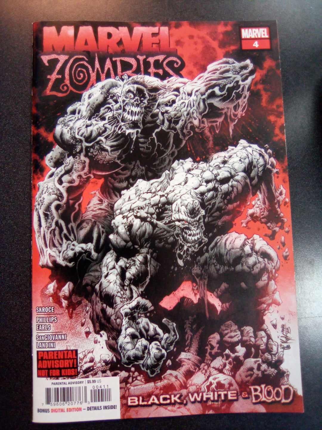 Marvel Zombies Black White Blood #4