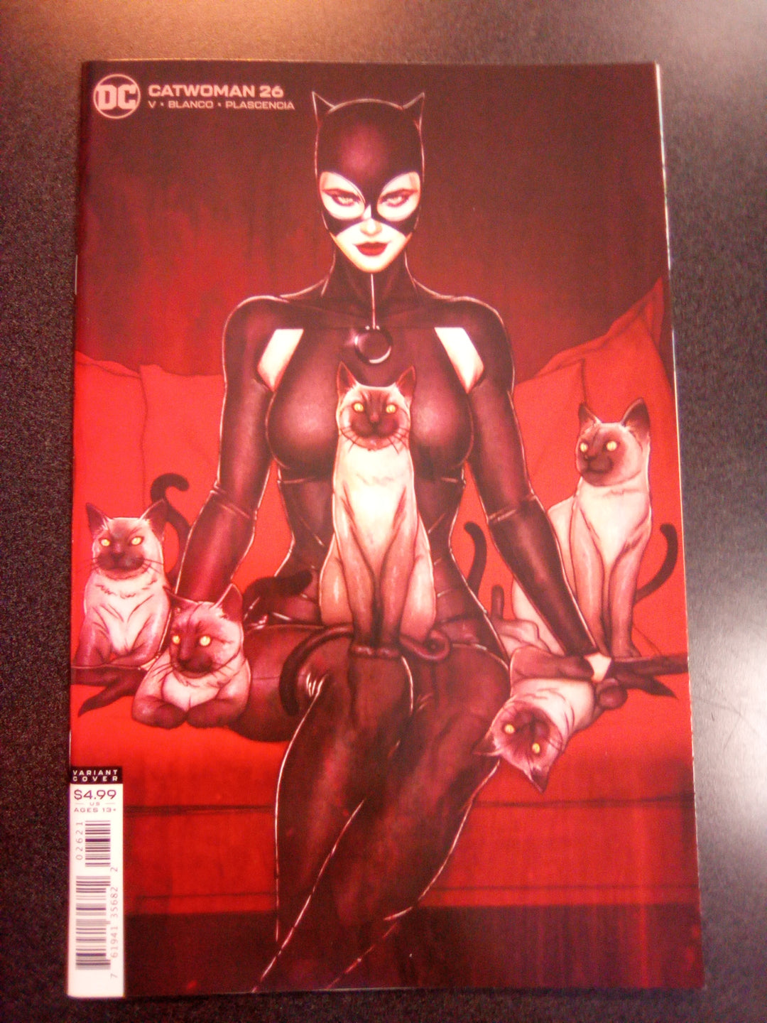 Catwoman #26 Junggeun Yoon Variant Ed