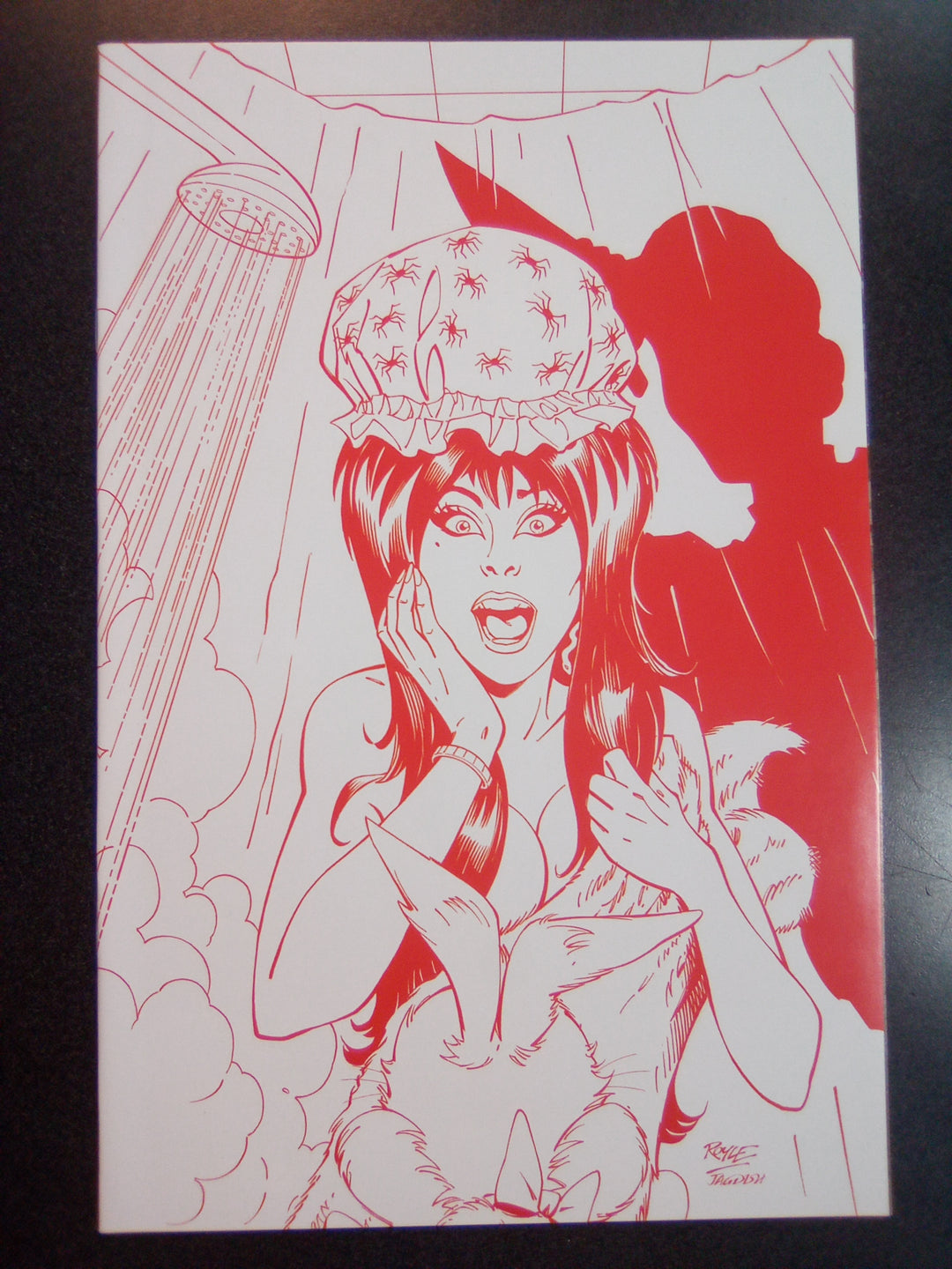 Elvira In Horrorland #1 Cover Q 15 Copy Variant Edition Royle Red Vir