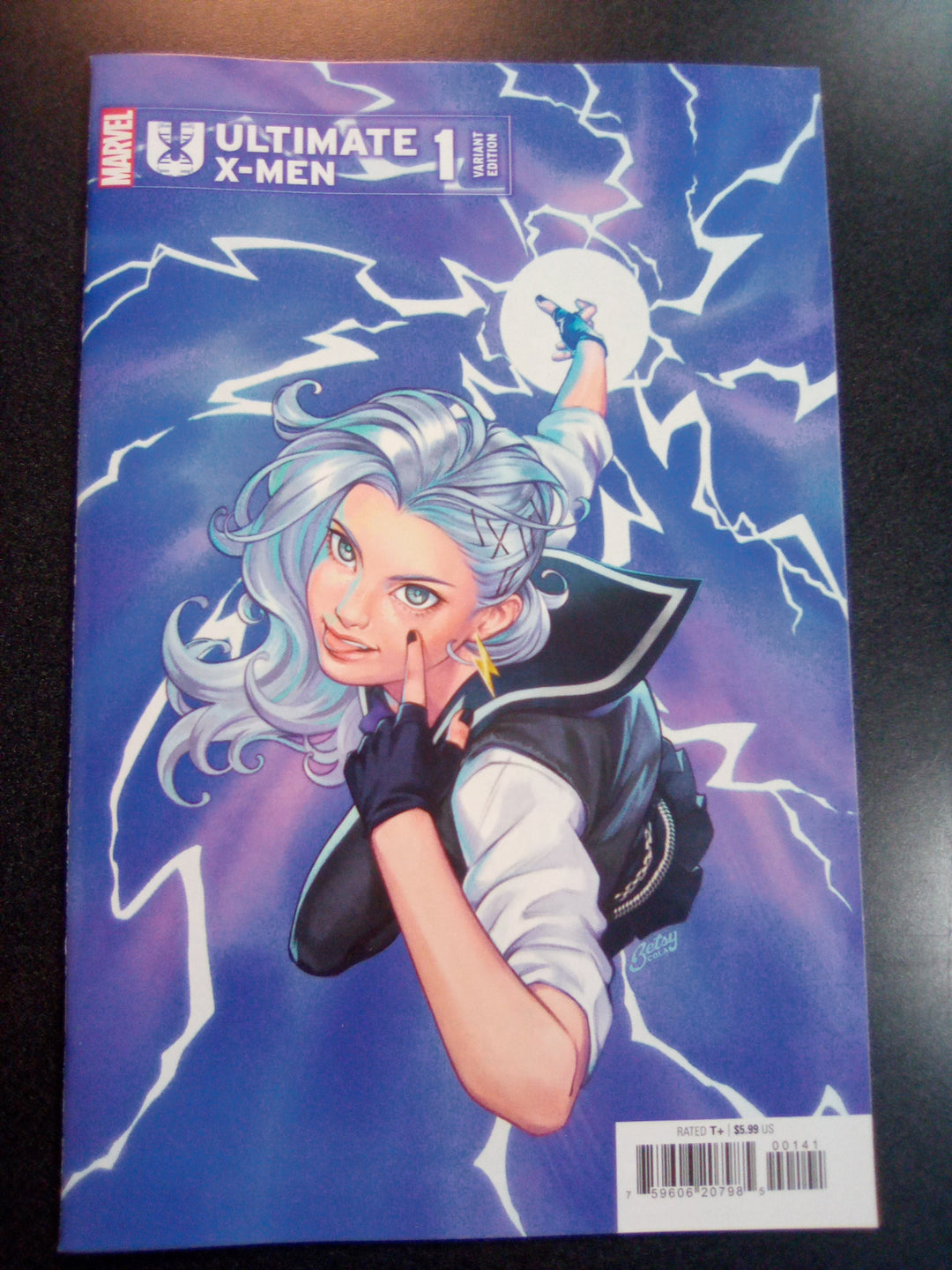 Ultimate X-Men #1 Betsy Cola Ultimate Special Variant