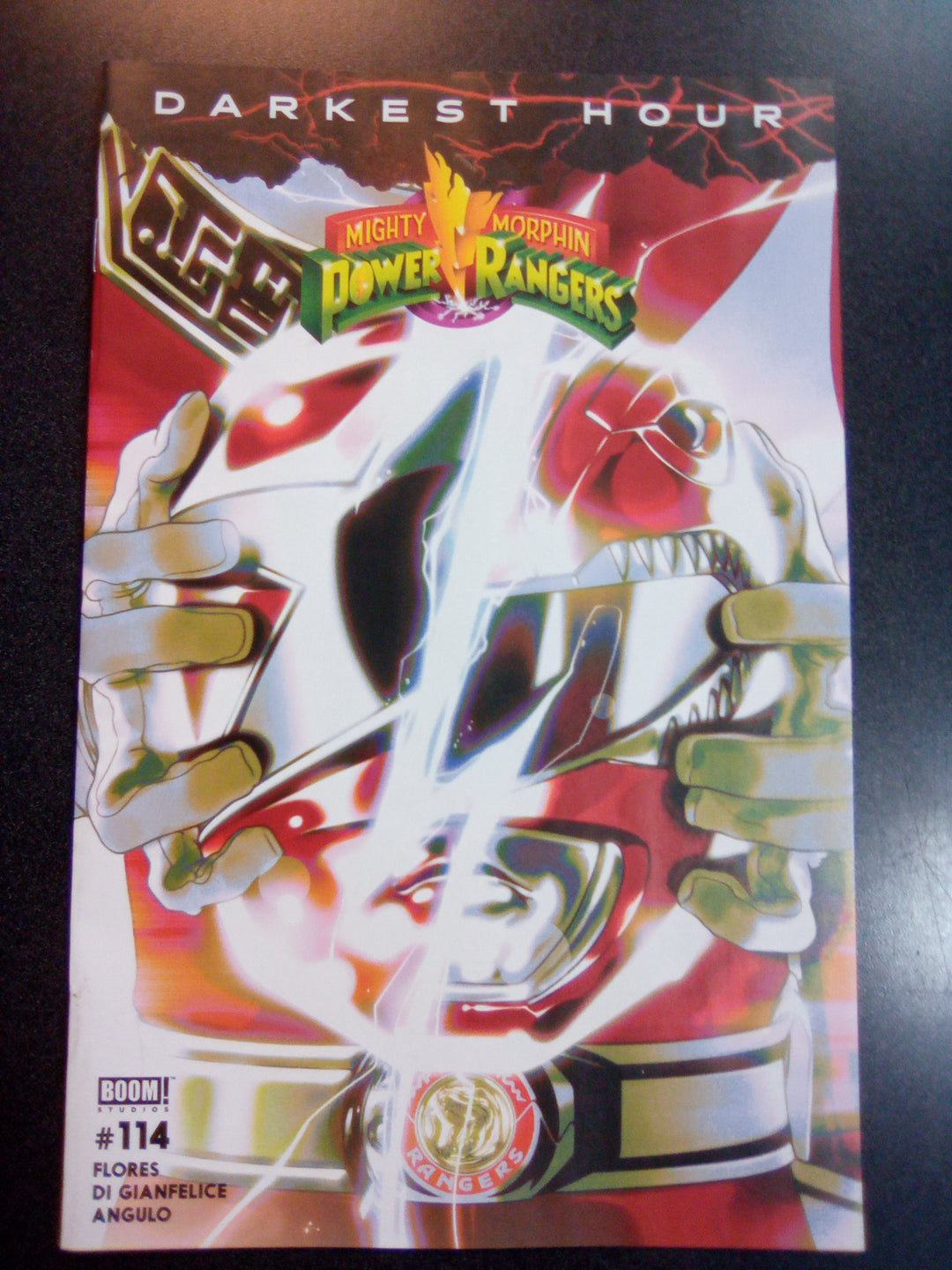 Mighty Morphin Power Rangers #114 Cover C Helmet Variant Montes