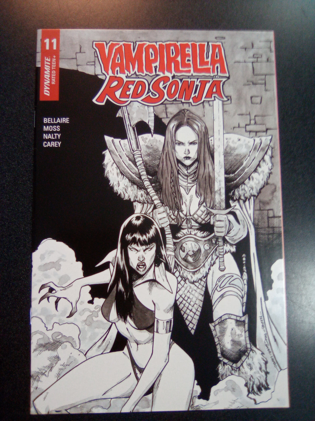 Vampirella Red Sonja #11 1:15 Peeples B&W Homage Variant