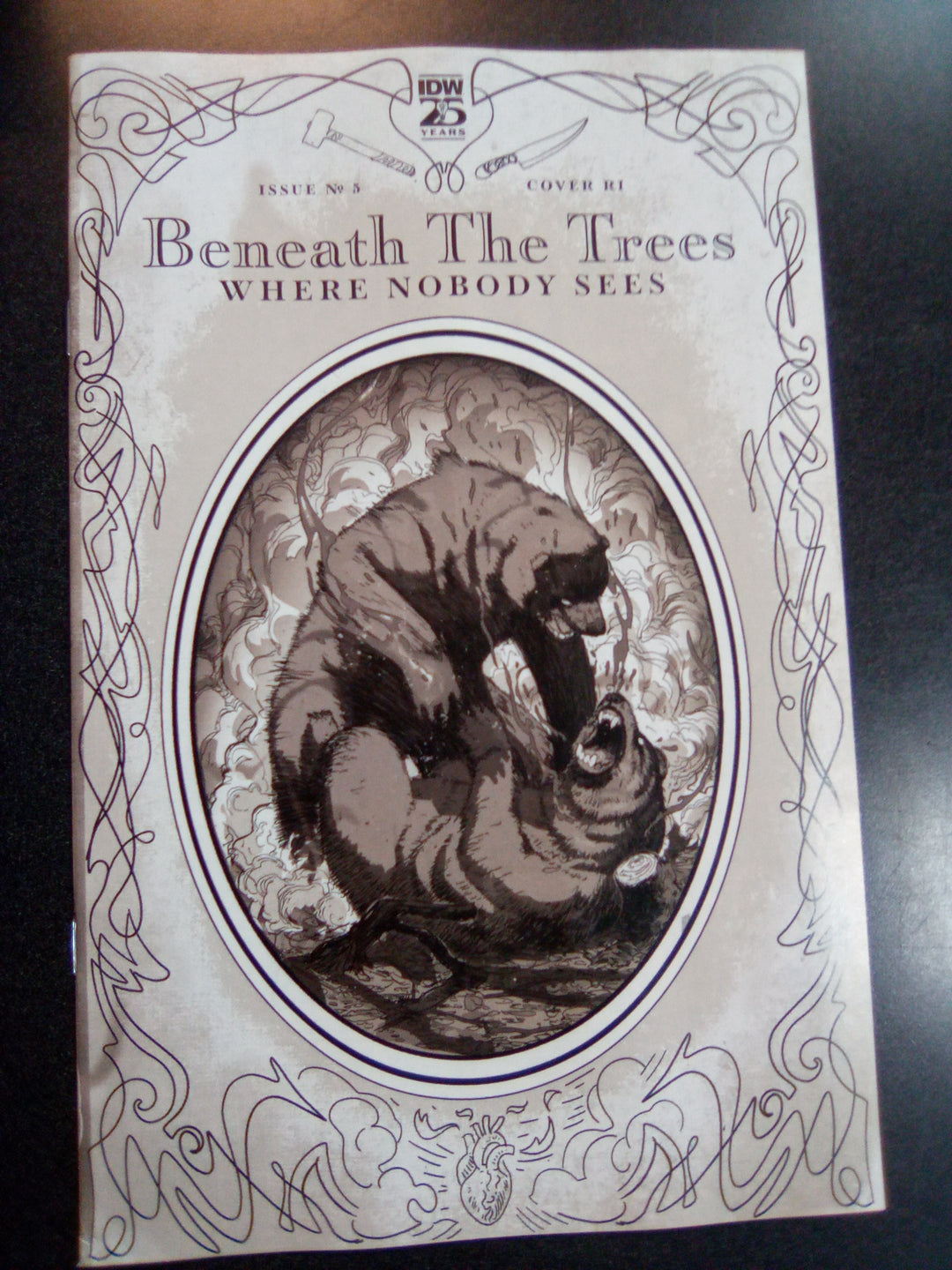 Beneath The Trees Where Nobody Sees #5 Variant Ri (25) (Rossmo Black & White)