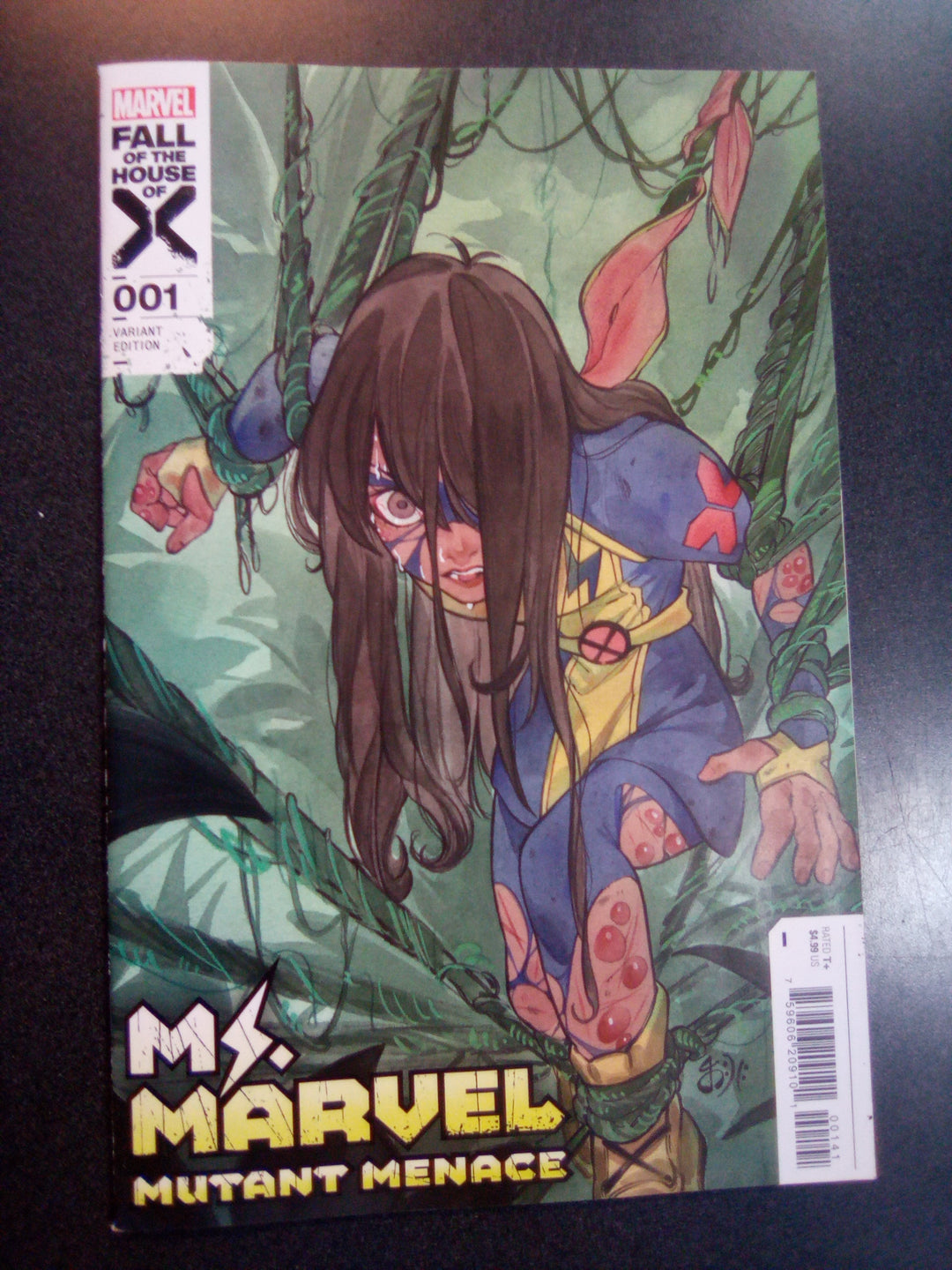 Ms. Marvel: Mutant Menace #1 Peach Momoko Variant