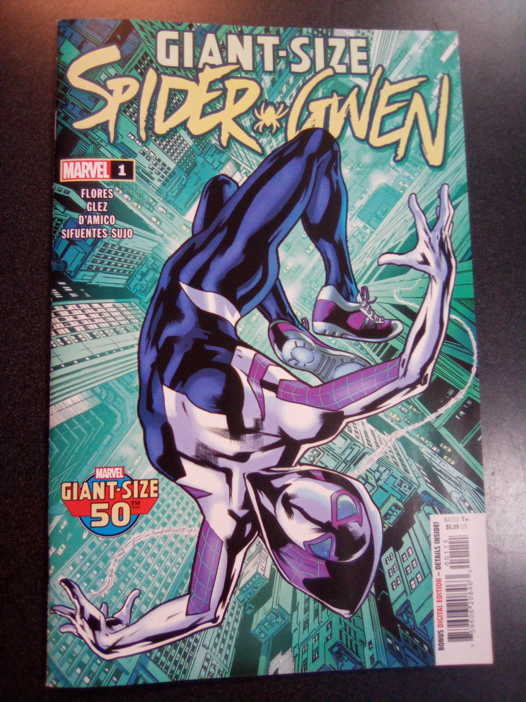Giant-Size Spider-Gwen #1