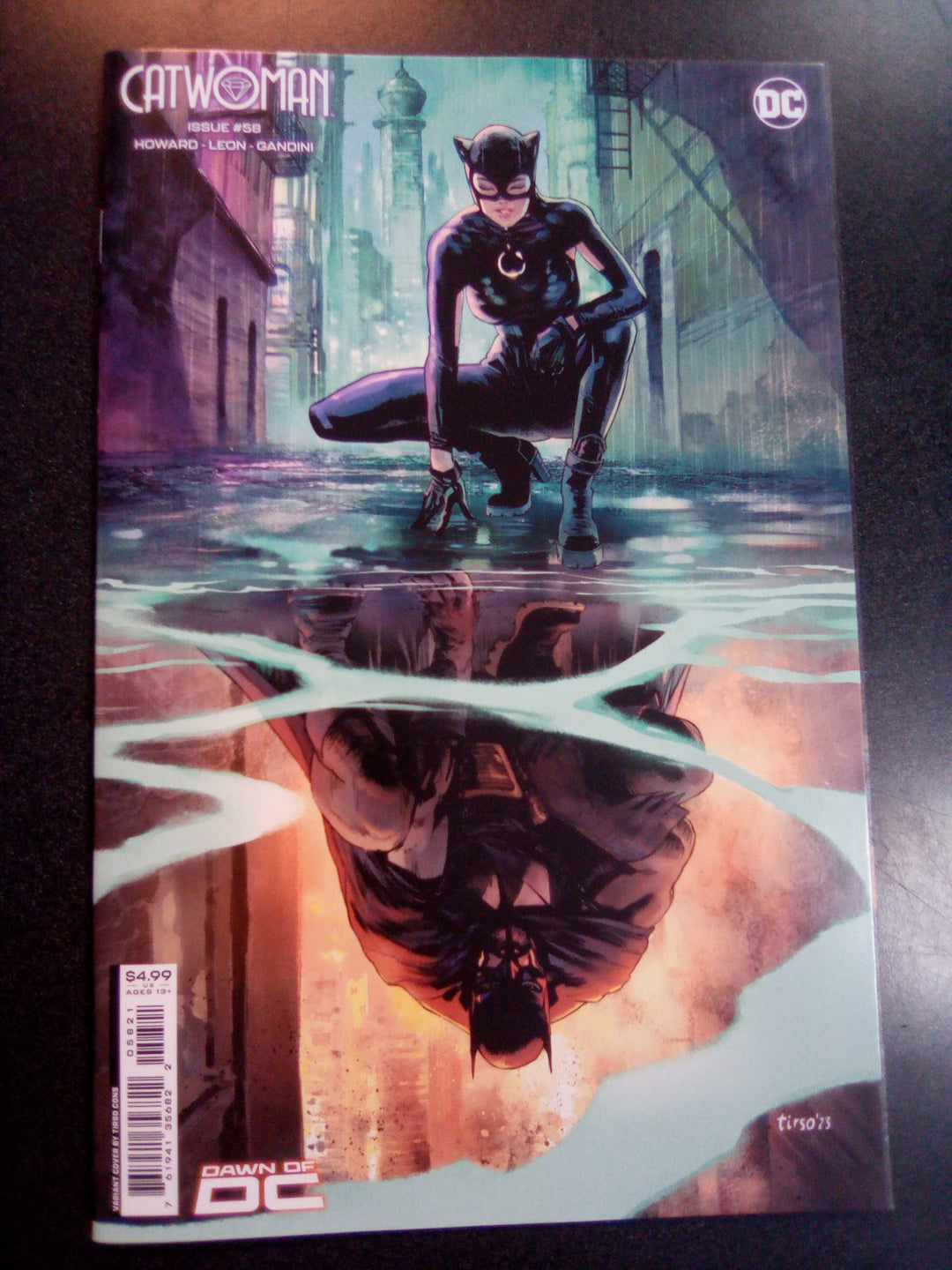 Catwoman #58 Cover B Tirso Cons Card Stock Variant (Batman Catwoman The Gotham War)