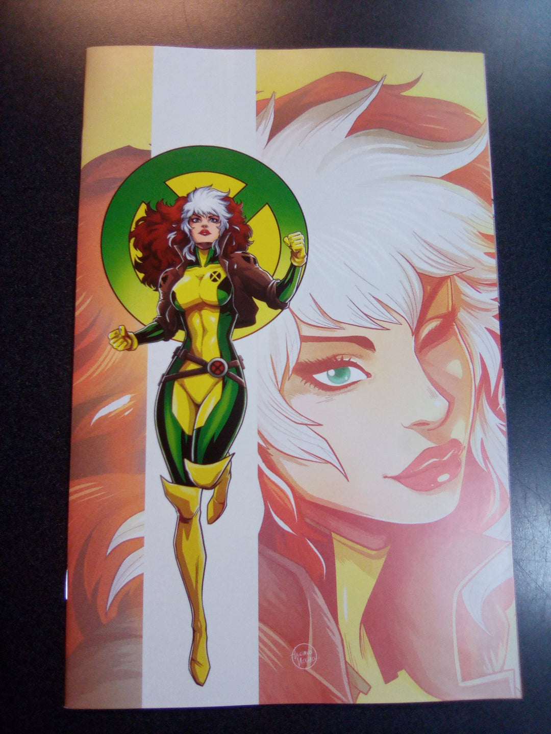 Uncanny X-Men #1 1:50 Luciano Vecchio Rogue Full Art Variant