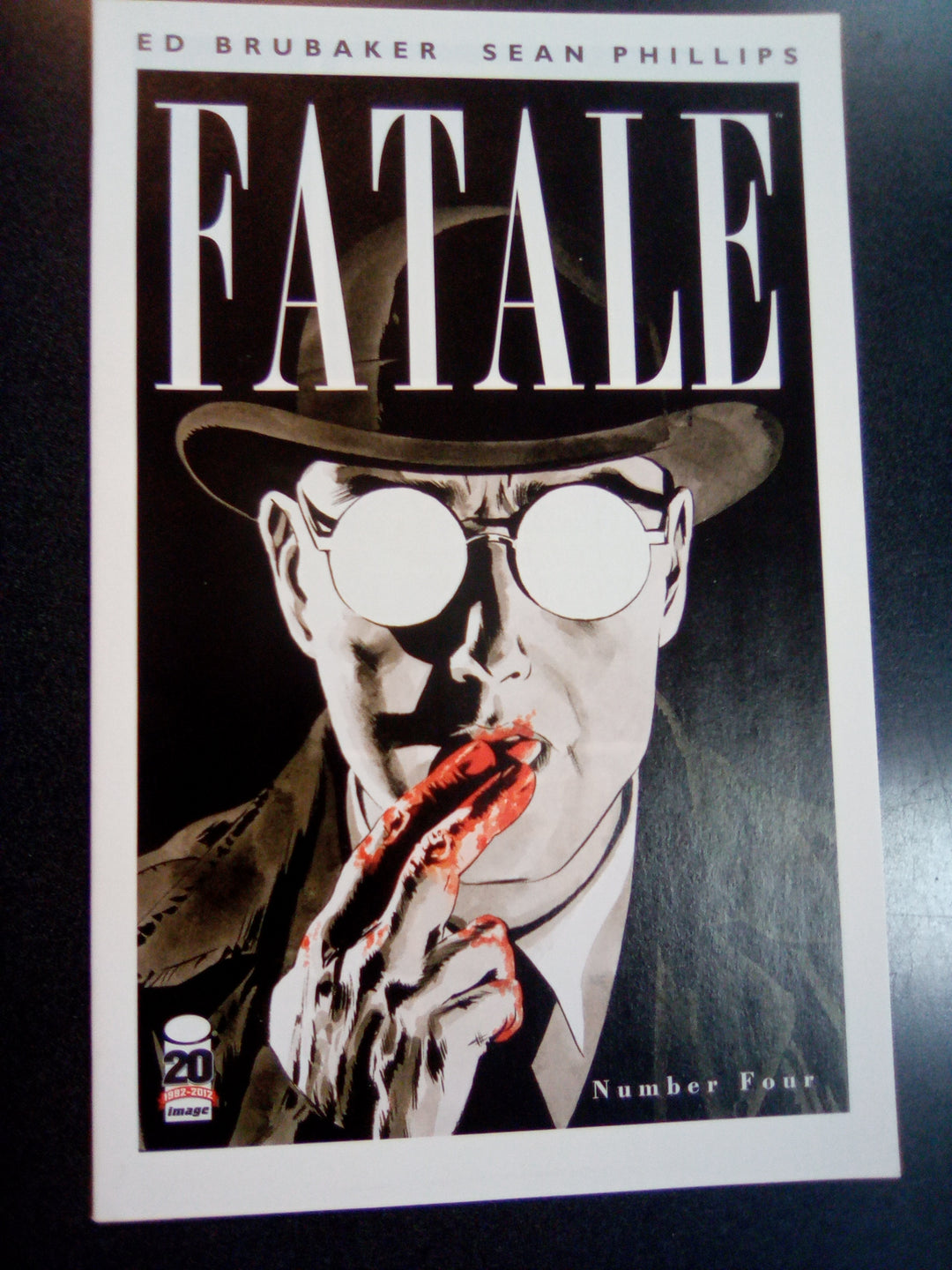 Fatale #4 NM